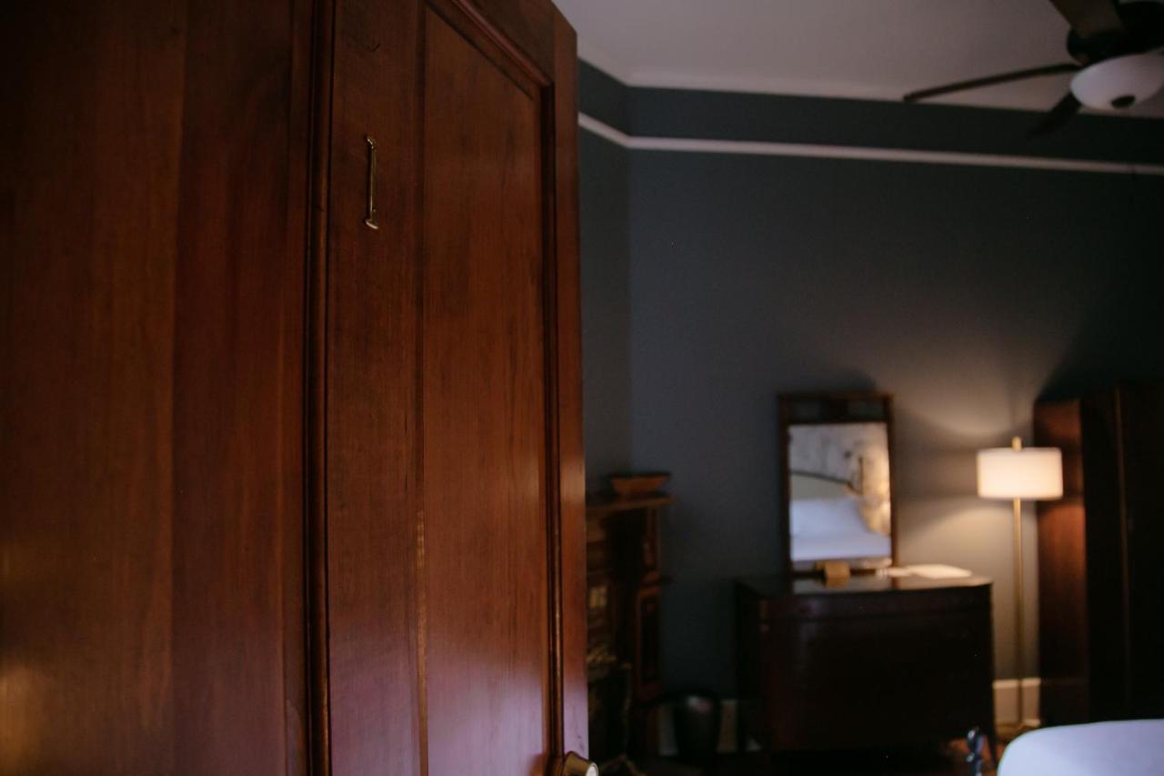 The Grand Hotel Hogansville エクステリア 写真
