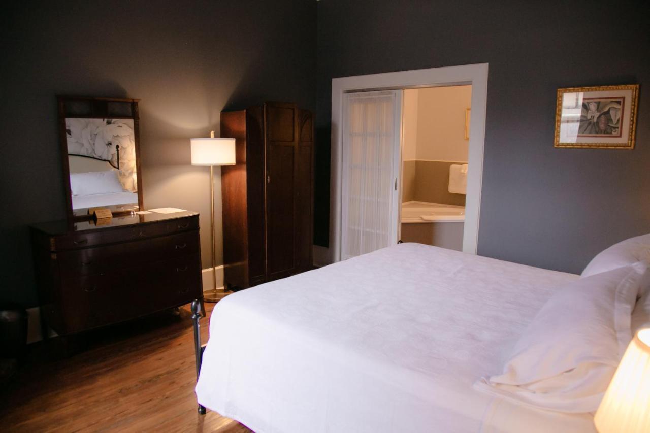 The Grand Hotel Hogansville エクステリア 写真