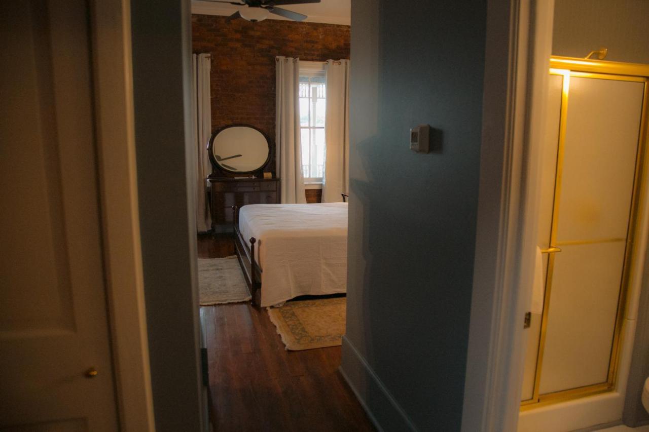 The Grand Hotel Hogansville エクステリア 写真