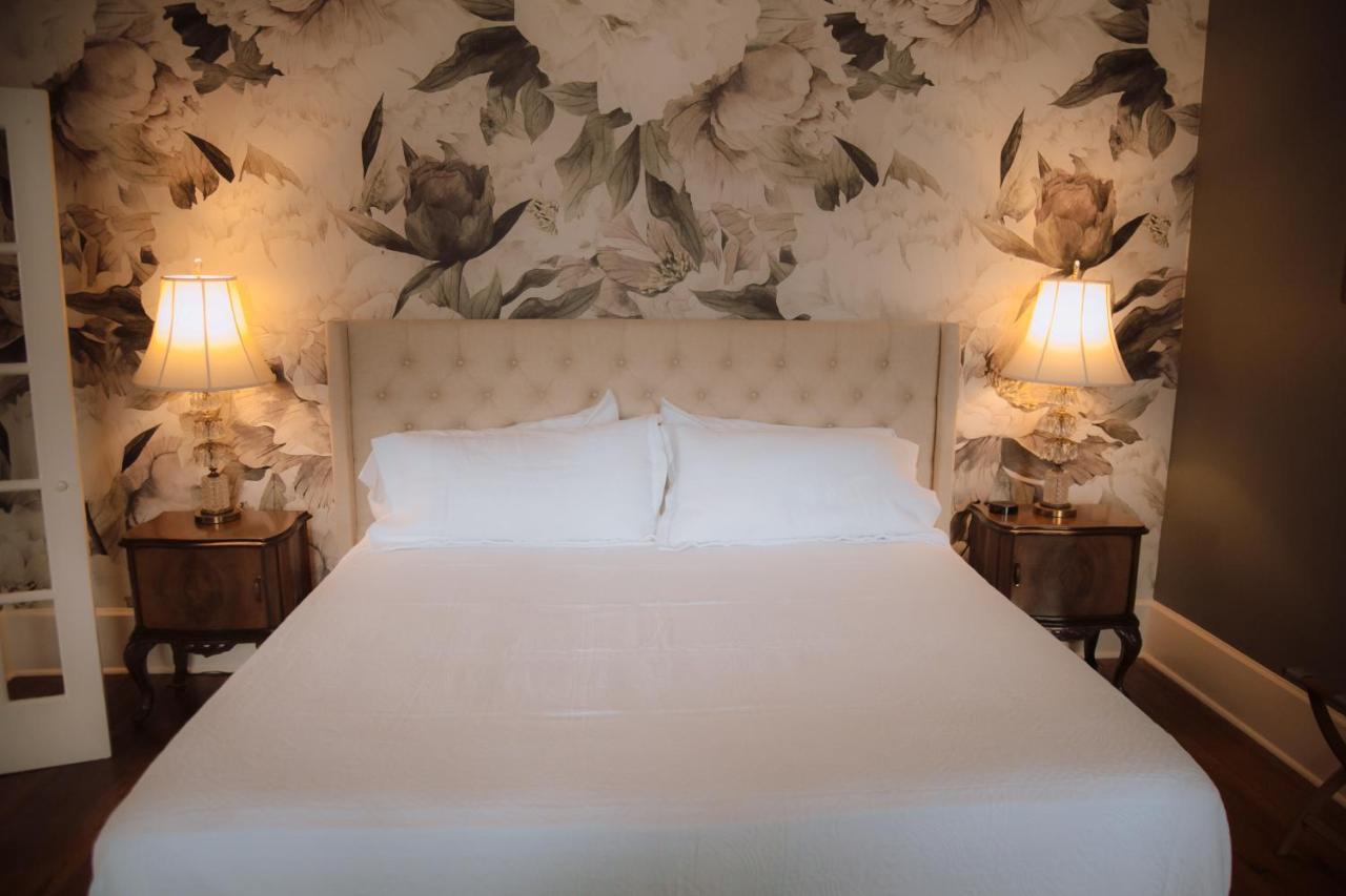 The Grand Hotel Hogansville エクステリア 写真